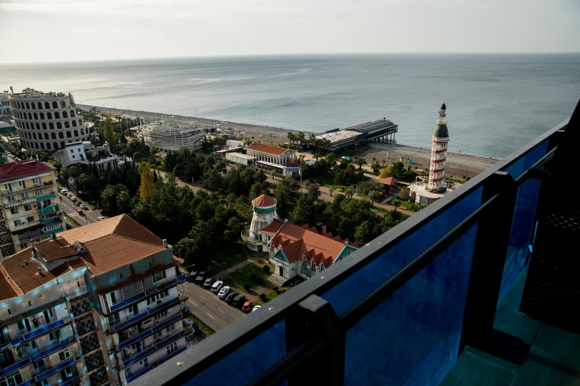 Spend Your Time In Orbi City Батуми Экстерьер фото